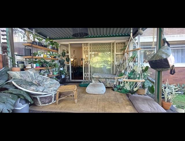 3 BEDROOM APARTMENT FOR SALE IN GLENWOOD